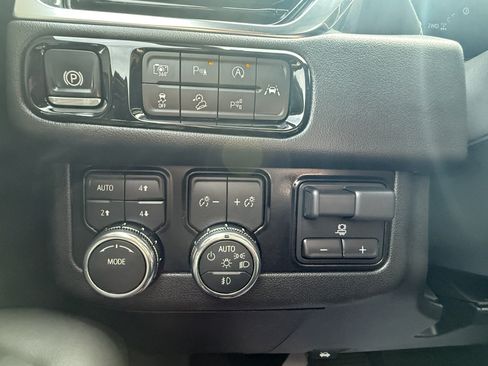 Certified 2026 GMC Yukon Elevation AWD/4WD image 24