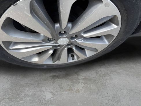 Used 2020 Buick Encore Preferred FWD image 8