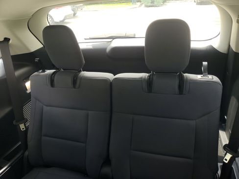 Used 2025 Ford Explorer Active RWD image 15