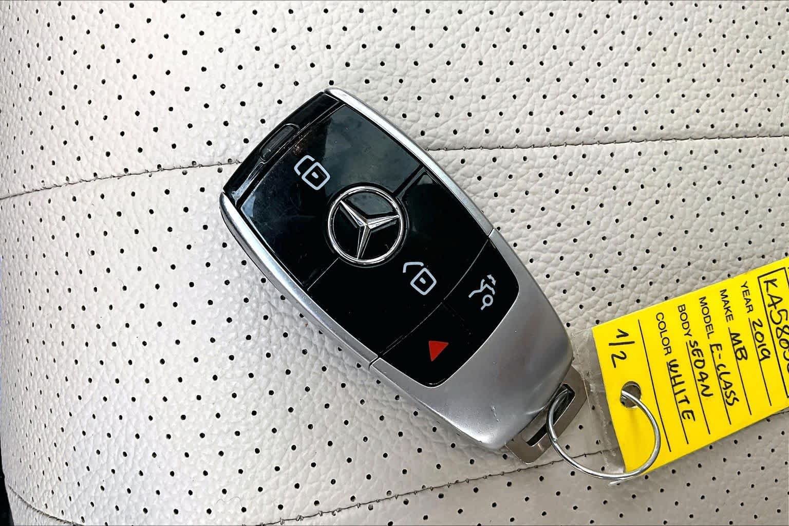 Used 2019 Mercedes-Benz E 300 4MATIC image 14