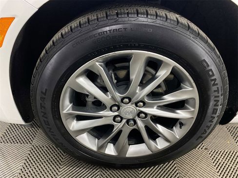 Used 2022 Buick Enclave Avenir w/ Avenir Technology Package image 10