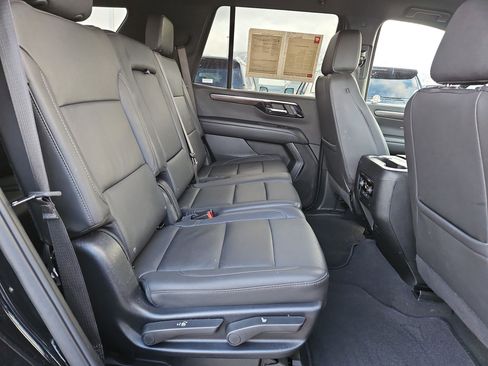 Used 2025 Chevrolet Tahoe Z71 image 30