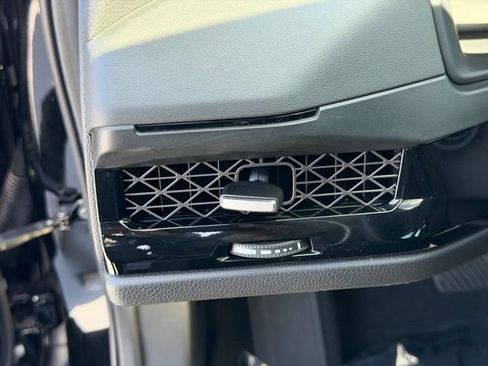 Used 2024 Honda Accord Touring image 25