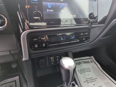 Used 2019 Toyota Corolla XSE image 18
