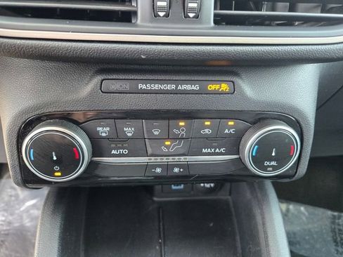 Certified 2022 Ford Escape SE w/ Convenience Package image 17