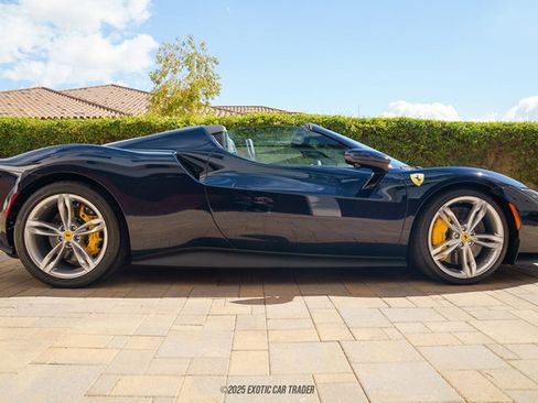 Used 2025 Ferrari 296 GTS image 9