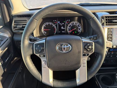 Used 2023 Toyota 4Runner Limited image 8