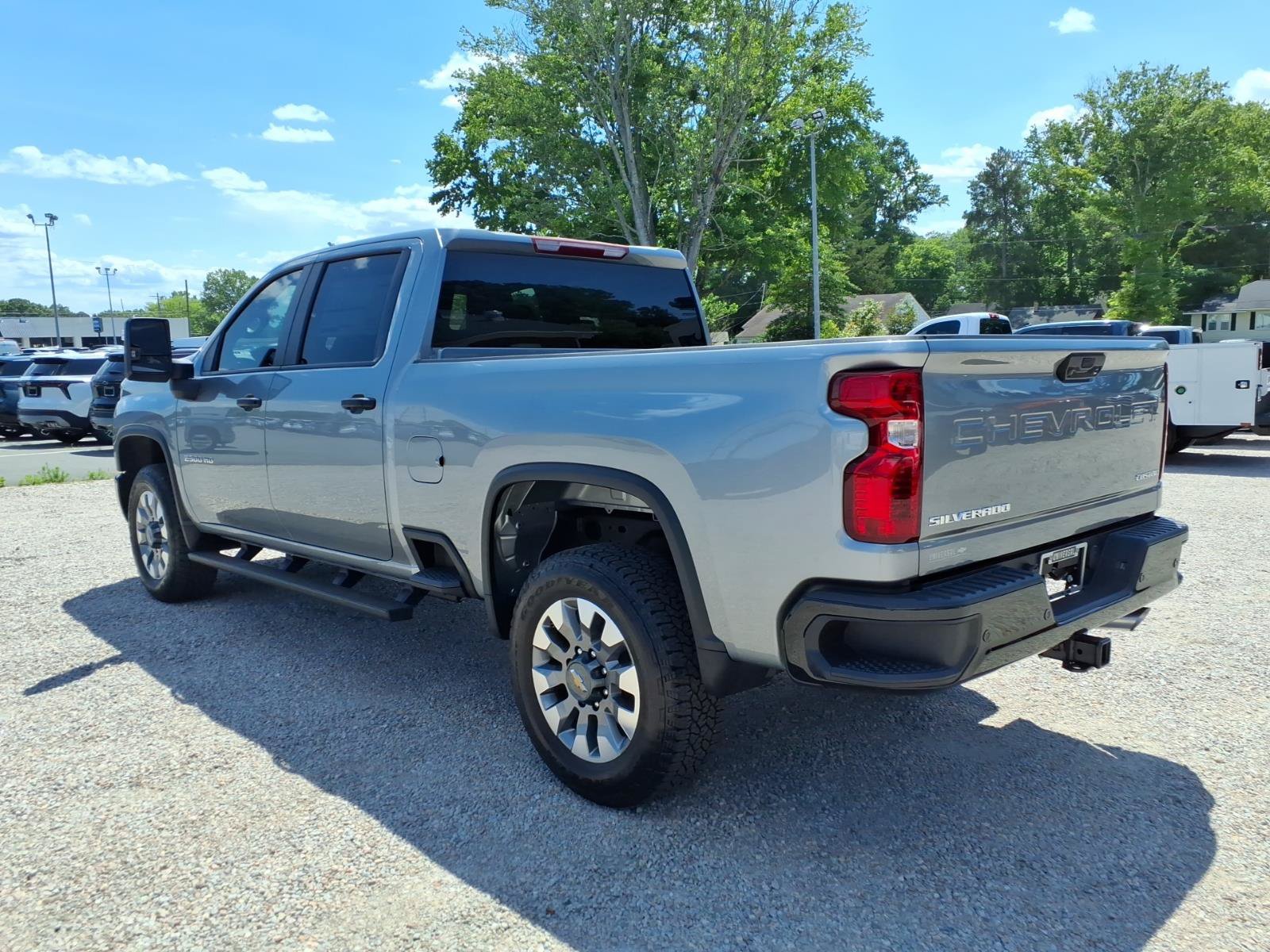 New 2026 Chevrolet Silverado 2500 Custom w/ Custom Value Package AWD/4WD image 5