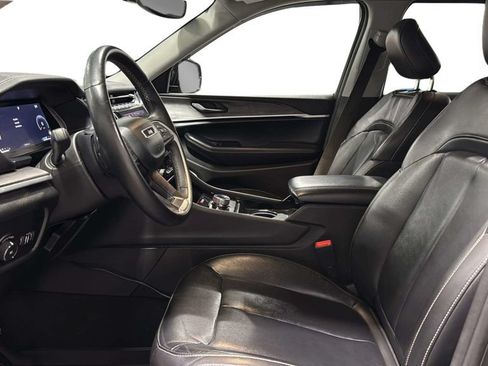 Used 2022 Jeep Grand Cherokee Limited AWD/4WD image 29