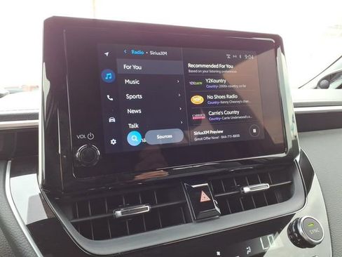 Certified 2025 Toyota Corolla XSE image 24