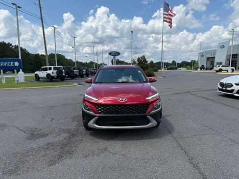 Used 2023 Hyundai Kona SEL FWD image 2