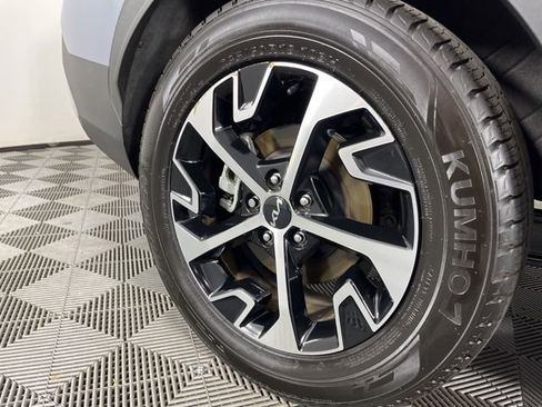 Used 2024 Kia Sportage EX image 13