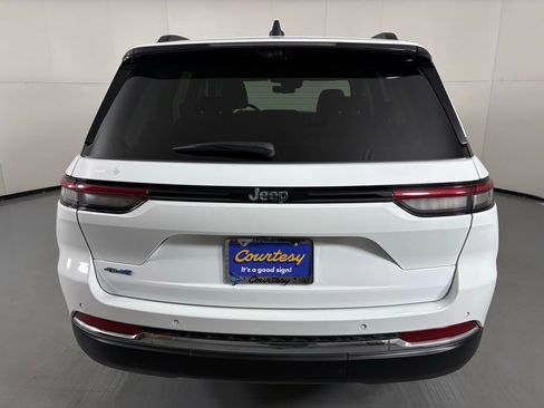 Used 2022 Jeep Grand Cherokee Limited 4xe w/ Luxury Tech Group II image 7