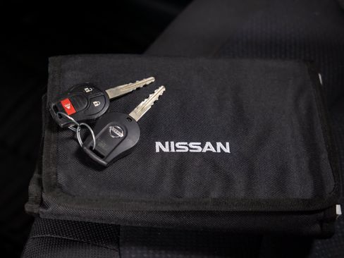 Used 2015 Nissan Rogue S w/ Convenience Package FWD image 32