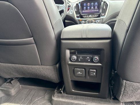 Used 2023 Chevrolet Traverse High Country w/ LPO, Floor Liner Package image 17