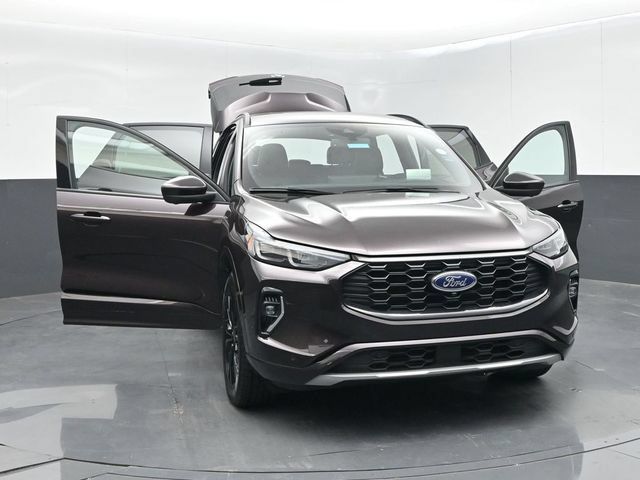 Certified 2023 Ford Escape ST-Line Elite w/ Premium Technology Package AWD/4WD image 64