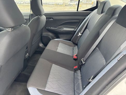 Used 2025 Nissan Versa SV FWD image 21