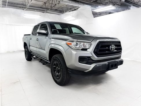 Used 2020 Toyota Tacoma SR AWD/4WD image 6