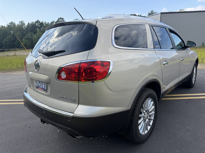 Used 2012 Buick Enclave Leather AWD/4WD image 5