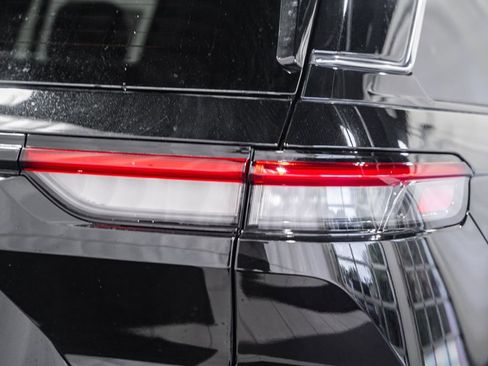 New 2025 Jeep Grand Cherokee Laredo X w/ Luxury Tech Group I image 6