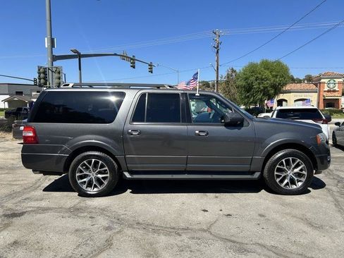 Used 2015 Ford Expedition EL XLT w/ Equipment Group 202A RWD image 3