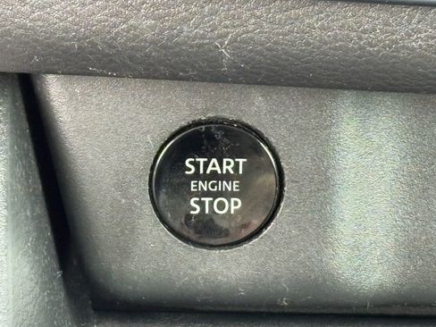 Certified 2024 Nissan Rogue S image 25