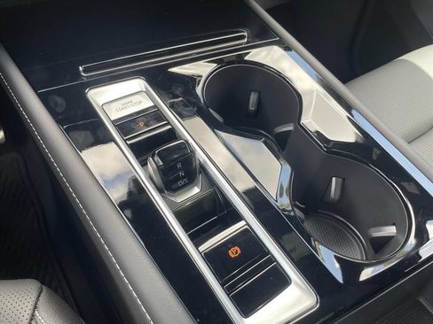 New 2026 Volkswagen Atlas Cross Sport SEL R-Line AWD/4WD image 9