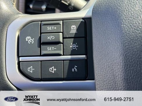 Used 2024 Ford Expedition Limited image 33