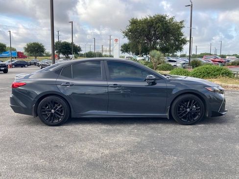 Certified 2025 Toyota Camry SE w/ Convenience Package FWD image 3