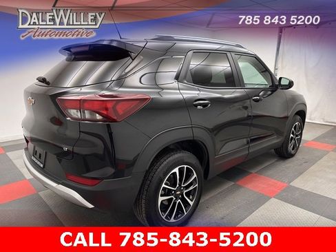 Used 2025 Chevrolet TrailBlazer LT image 6