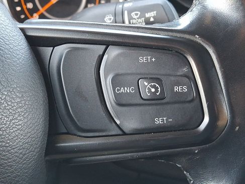 Used 2021 Jeep Gladiator Sport image 24