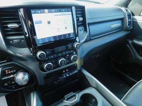 Used 2024 RAM 1500 Laramie image 28