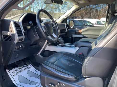 Used 2017 Ford F150 Lariat w/ Equipment Group 502A Luxury image 15