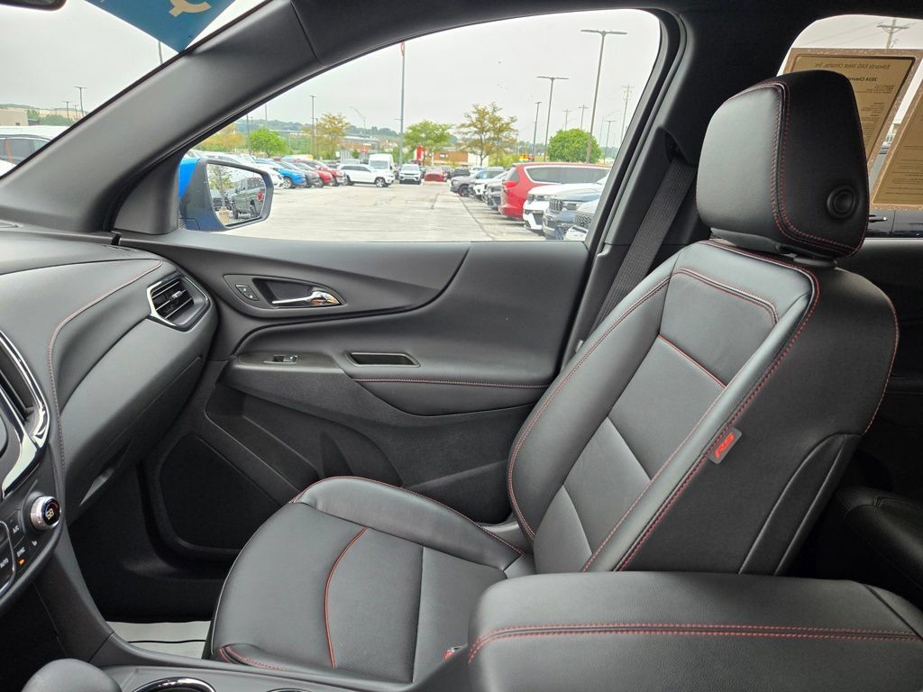 Used 2024 Chevrolet Equinox RS w/ RS Leather Package AWD/4WD image 26