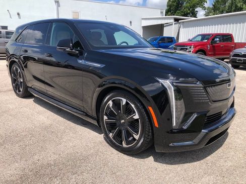 Used 2026 Cadillac Escalade IQ Sport 2 AWD/4WD image 2