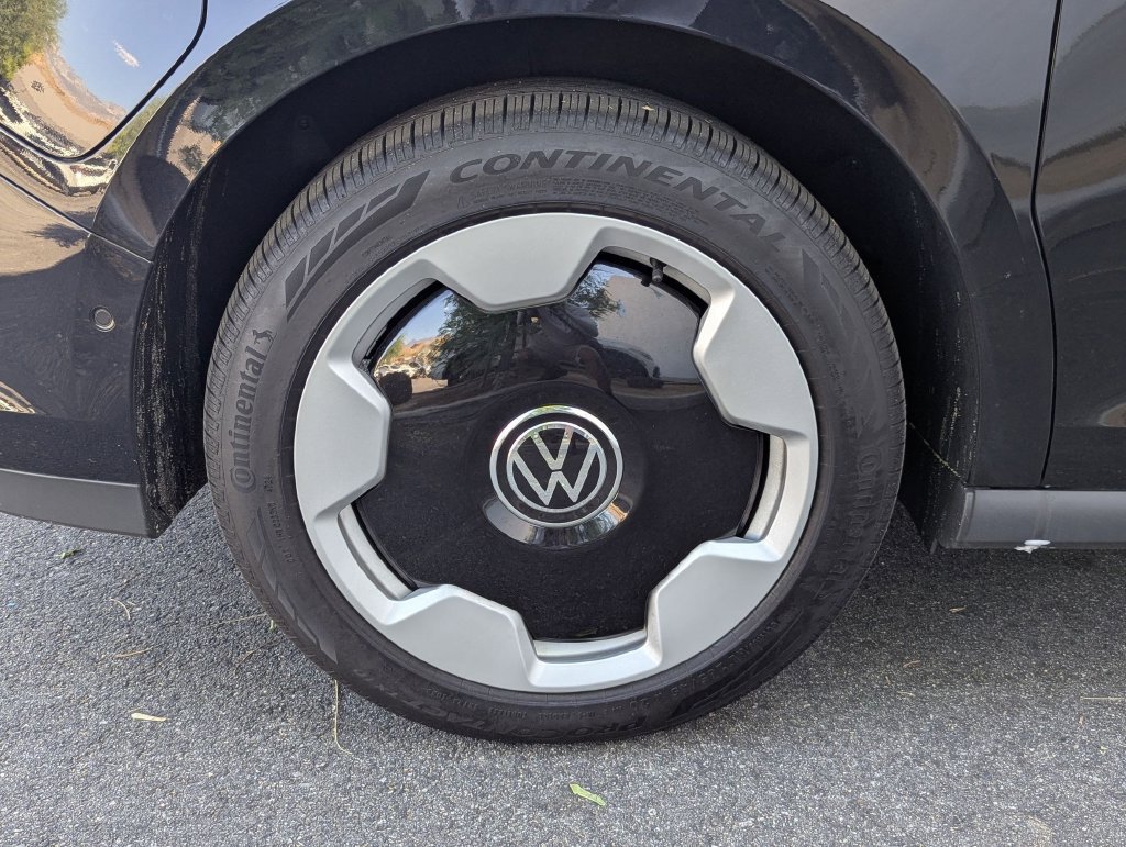New 2025 Volkswagen ID. Buzz Pro S RWD image 23