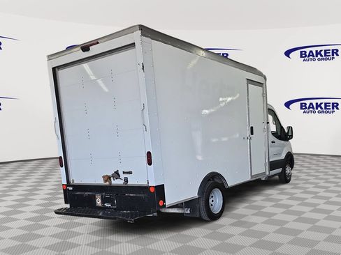 Used 2022 Ford Transit 350 DRW RWD image 5