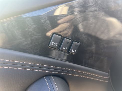 Certified 2024 Nissan Armada Platinum w/ Captain's Chairs Package image 12