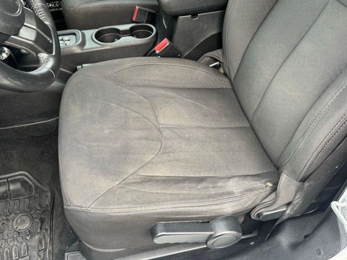 Used 2016 Jeep Wrangler Sport image 38