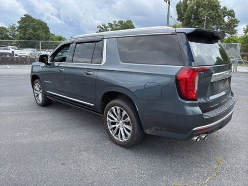 Used 2021 GMC Yukon XL Denali w/ Denali Premium Package AWD/4WD image 2