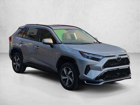 Used 2025 Toyota RAV4 SE w/ Weather & Moonroof Package AWD/4WD image 3