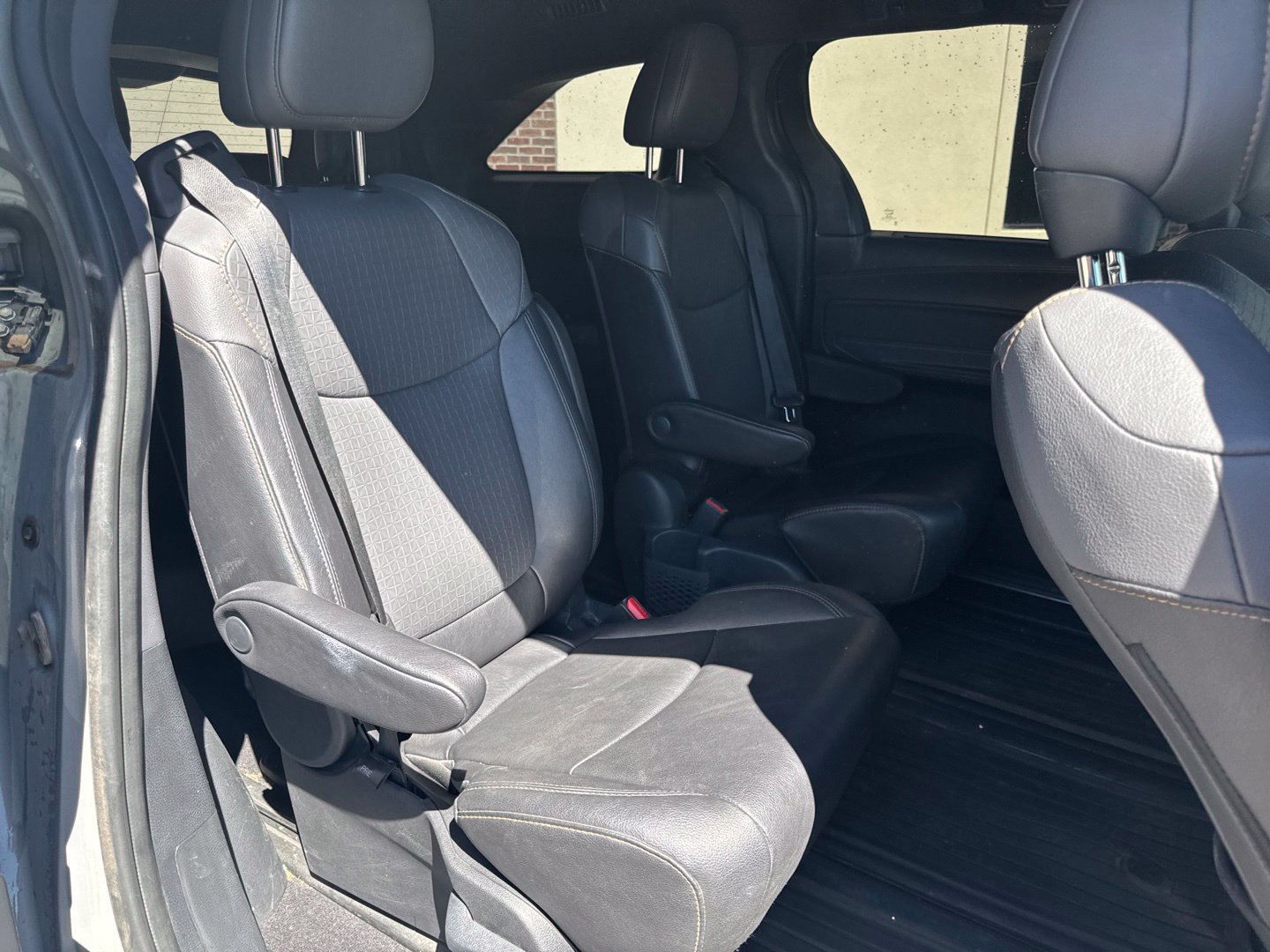 Used 2023 Toyota Sienna XLE Woodland Edition AWD/4WD image 12