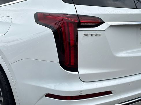 Certified 2023 Cadillac XT6 Premium Luxury w/ Technology Package FWD image 16