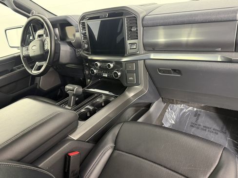 Used 2025 Ford F150 Lariat AWD/4WD image 11