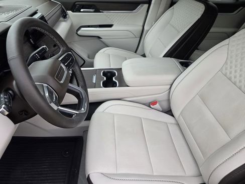 Used 2024 GMC Acadia Denali FWD image 12