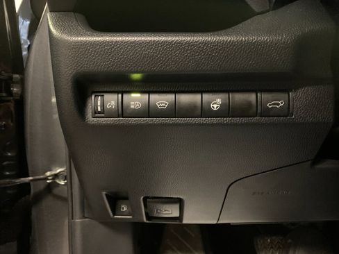 Used 2023 Toyota RAV4 SE w/ Convenience Package AWD/4WD image 34