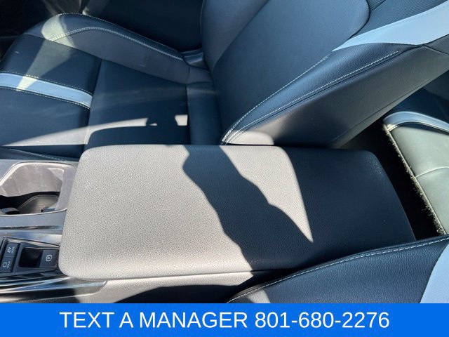 Used 2025 Toyota Camry SE FWD image 25