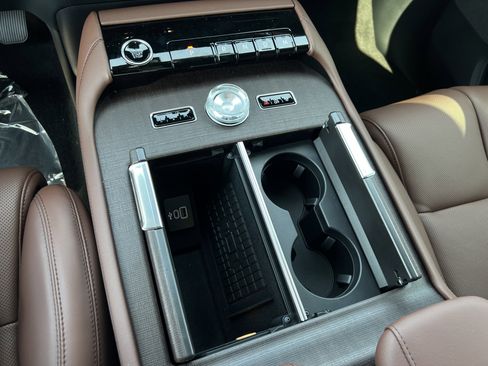 New 2025 Lincoln Navigator L Reserve image 20