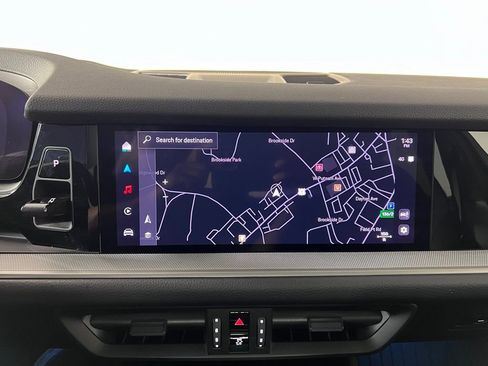 Certified 2024 Porsche Cayenne AWD/4WD image 32