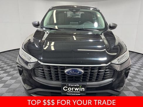 Used 2025 Ford Escape Active AWD/4WD image 2